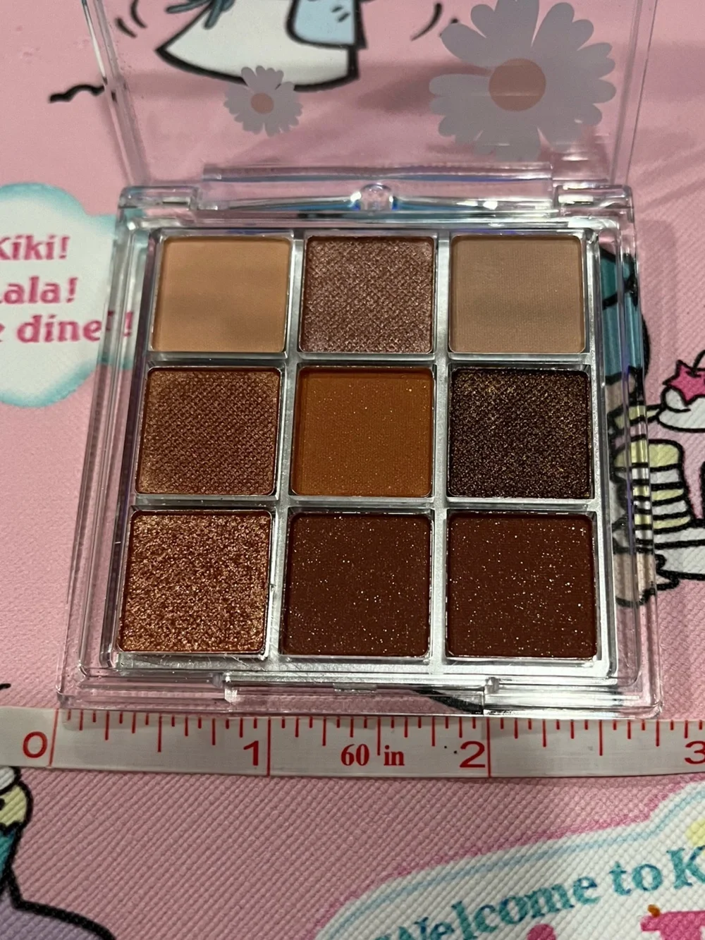 Small Neutral Eyeshadow Palette in Clear Packaging